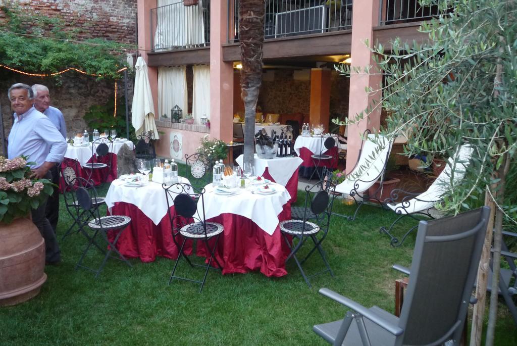 Lori'S Inn Mondovi Luaran gambar